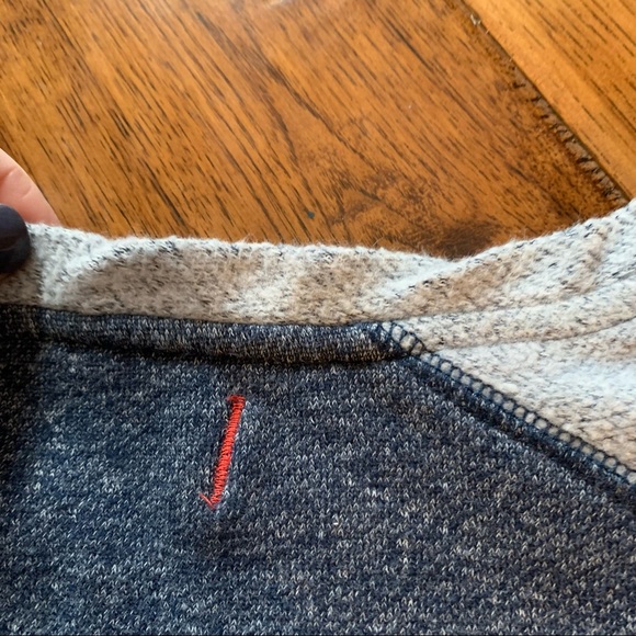 Tommy Bahama | Blue Crew Neck Sweatshirt | Sz L - Picture 7 of 13